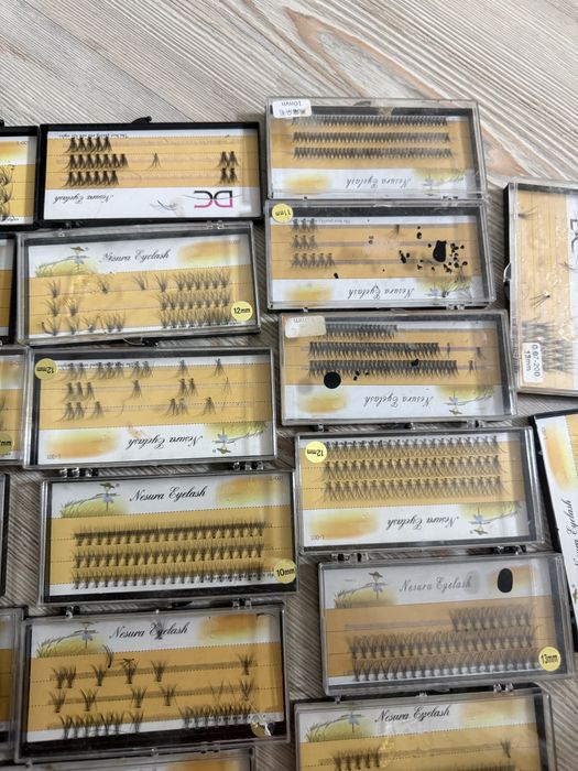 Пучковые ресницы разного размера