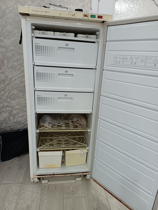 Продам морозильную камеру.