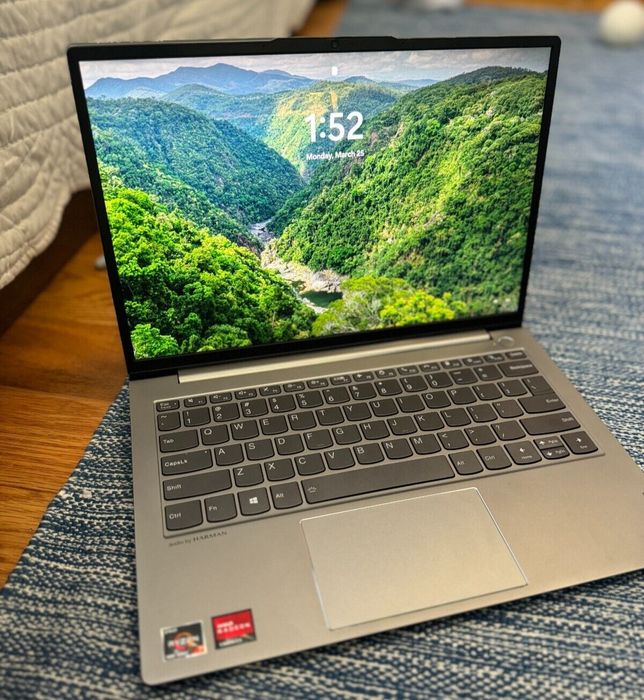 7520u ryzen 5 IdeaPad3 nou sigilat garantie 2 ani.
