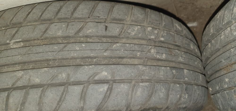 Jante Opel cu anvelope de vară.