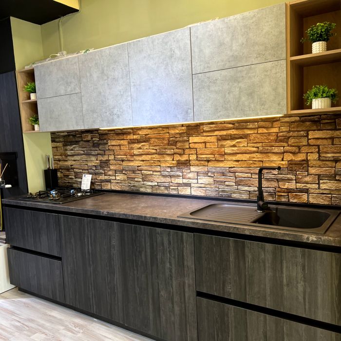 Продается выстовочный образец кухни