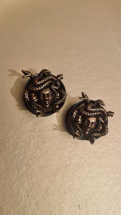 Ушные тоннели/плаги