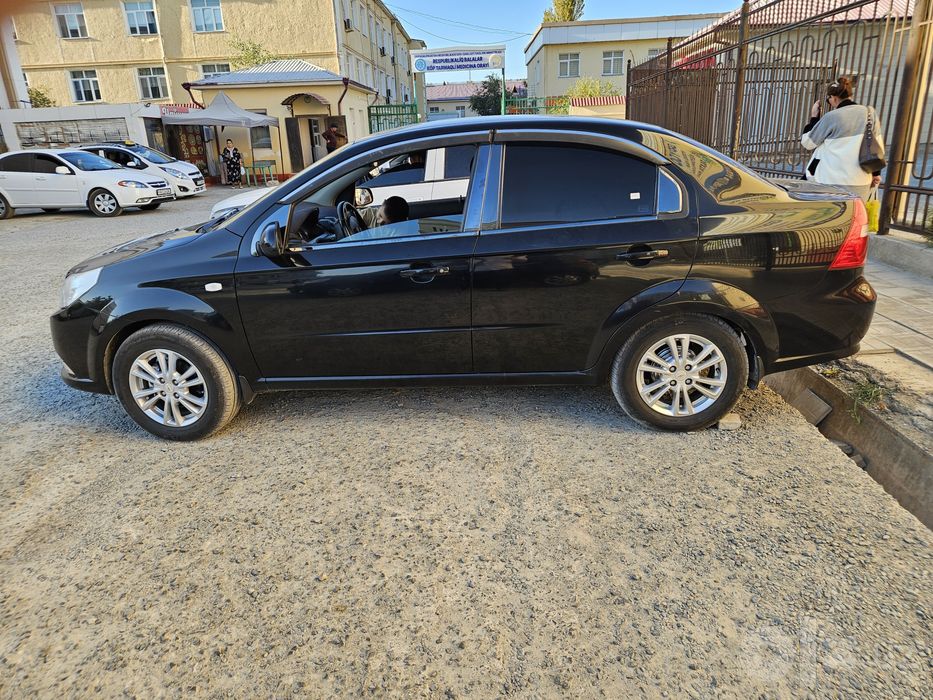 Nexia 3 qara svet mexanika metan bar