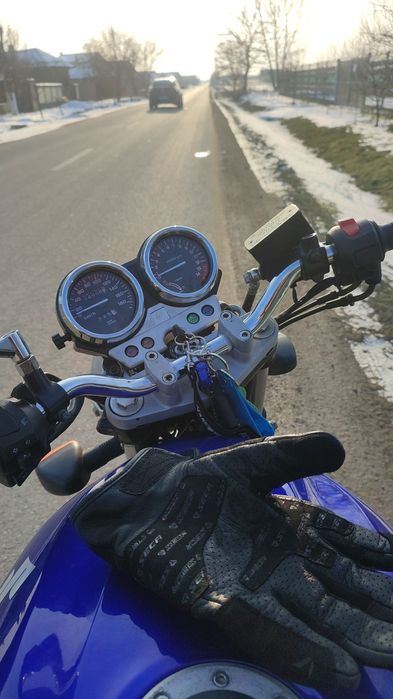 Suzuki GS 500 ..