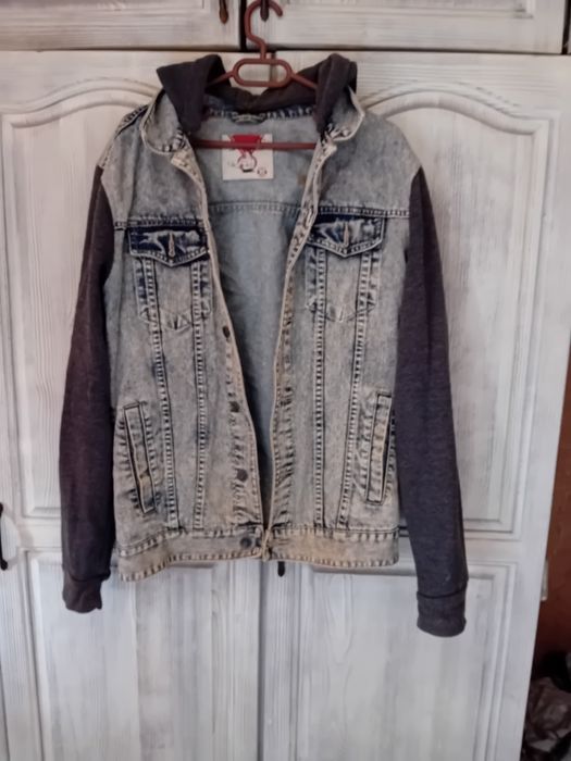 Дънково яке с качулка