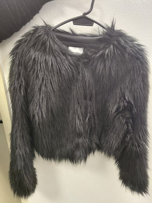 Черно дамско яке от пух