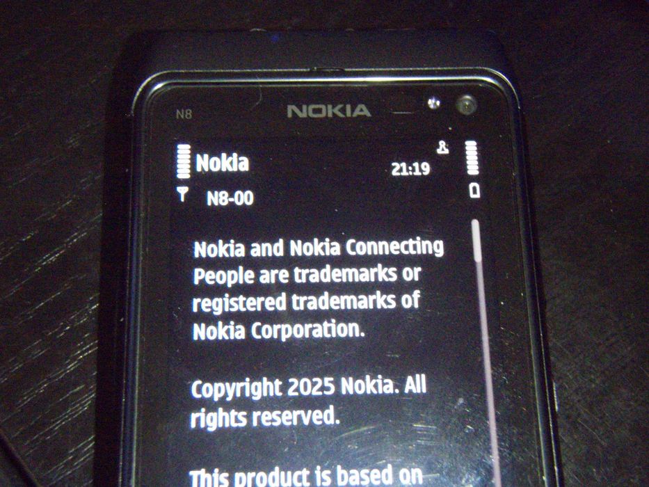 Nokia N8, functional in orice retea, aproape nou, la cutie