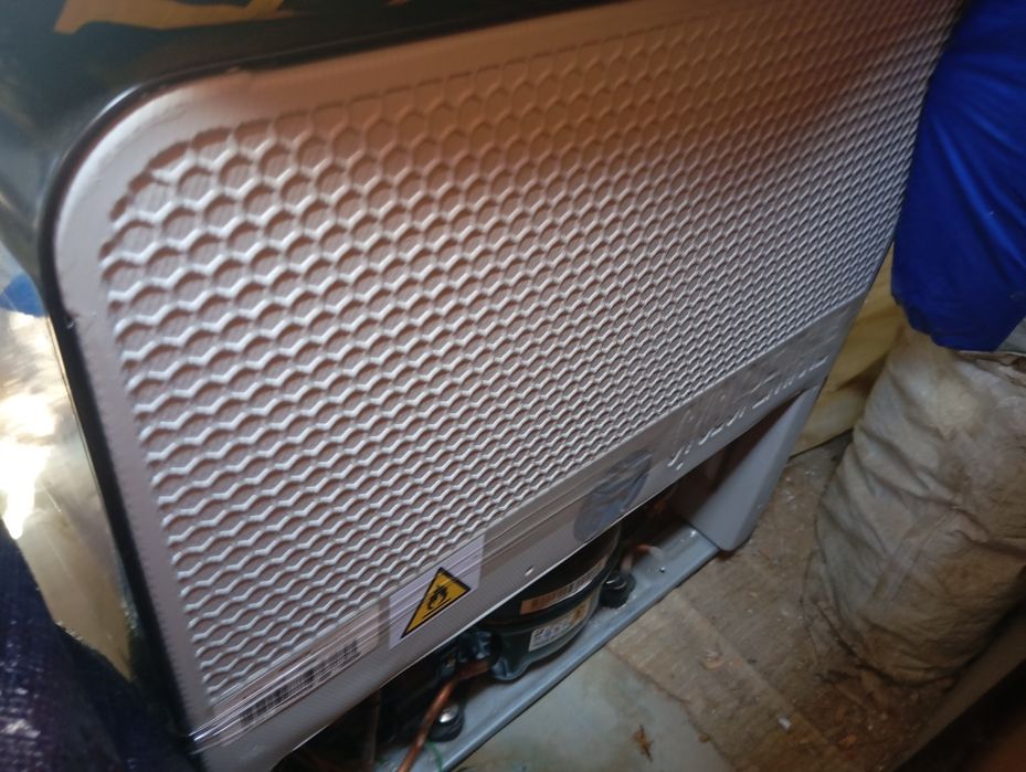 холодильник-мини бар