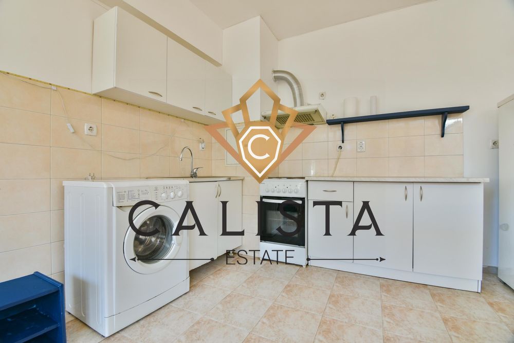 Дава се под наем Двустаен апартамент в София, Център - 66 кв.м за 550 € - Снимка #2