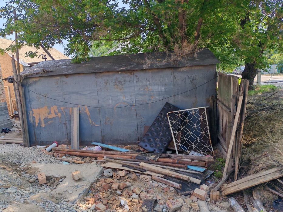 Гараж сатылады, продаетсься.
