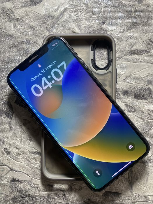 Продам айфон 10 на 256гб