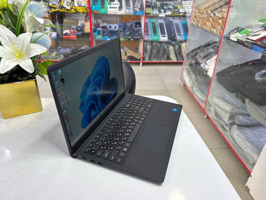 Dell i3-12 avlod ddr4 8/256 Samsung SSD Nvme FHD IPS holati ideal