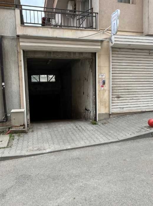 Дава се под наем Гараж / Паркомясто в София, Център - 18 кв.м за 260 € - Снимка #1