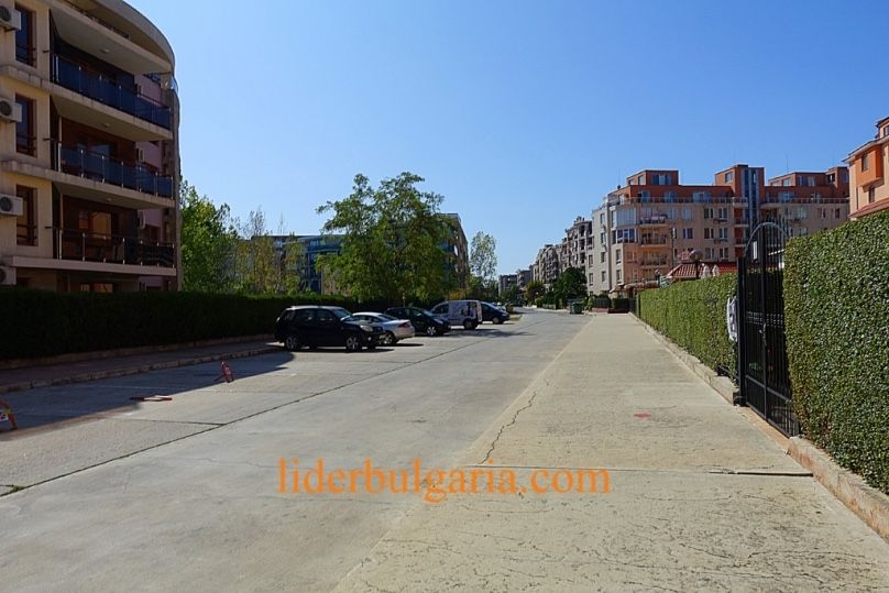 Двустаен апартамент в комплекс Магнолия Гарден