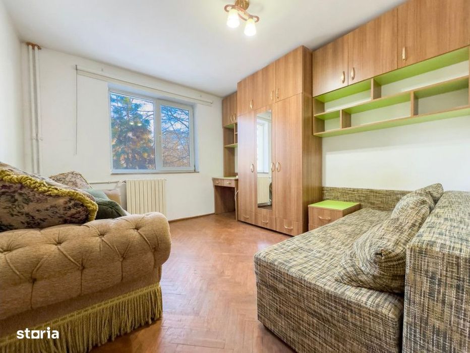 Apartament de vanzare cu 4 camere in Tomis Nord, Vedere parc, etaj 1