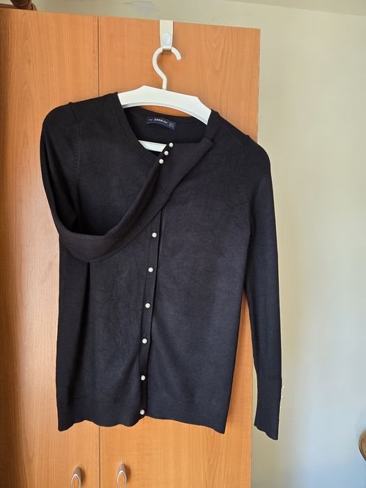 Pulover zara M cu nasturi