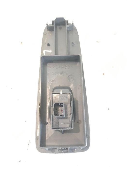 Бутон за стъклоповдигач за Citroen Jumper / Boxer / Ducato (2006-2011) B569