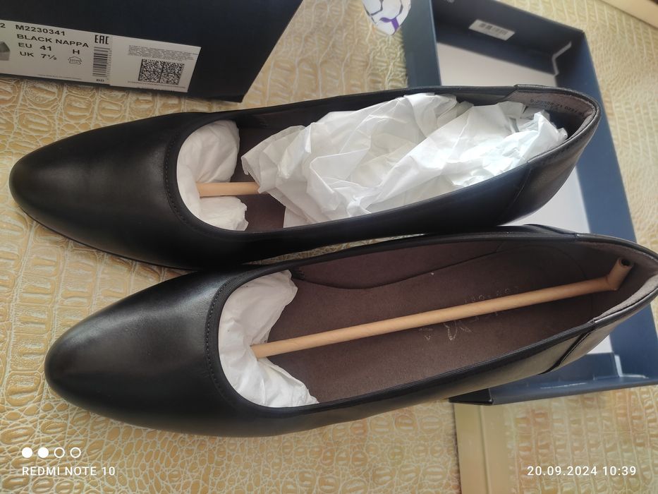 Продам кожаные туфли RIker  новые