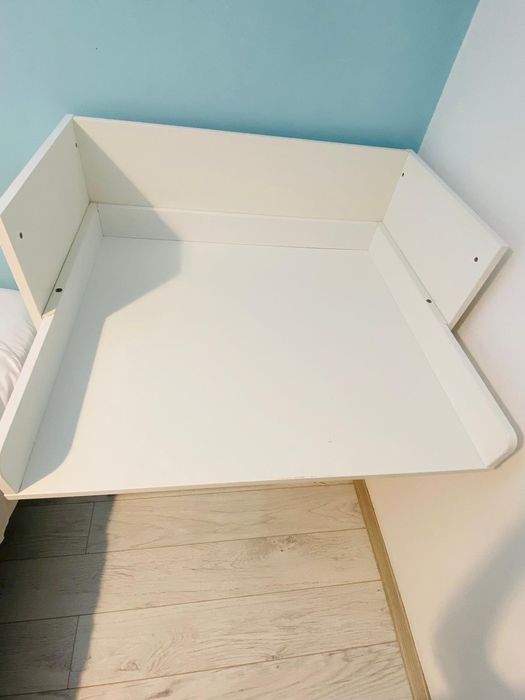 Masa de înfășat IKEA