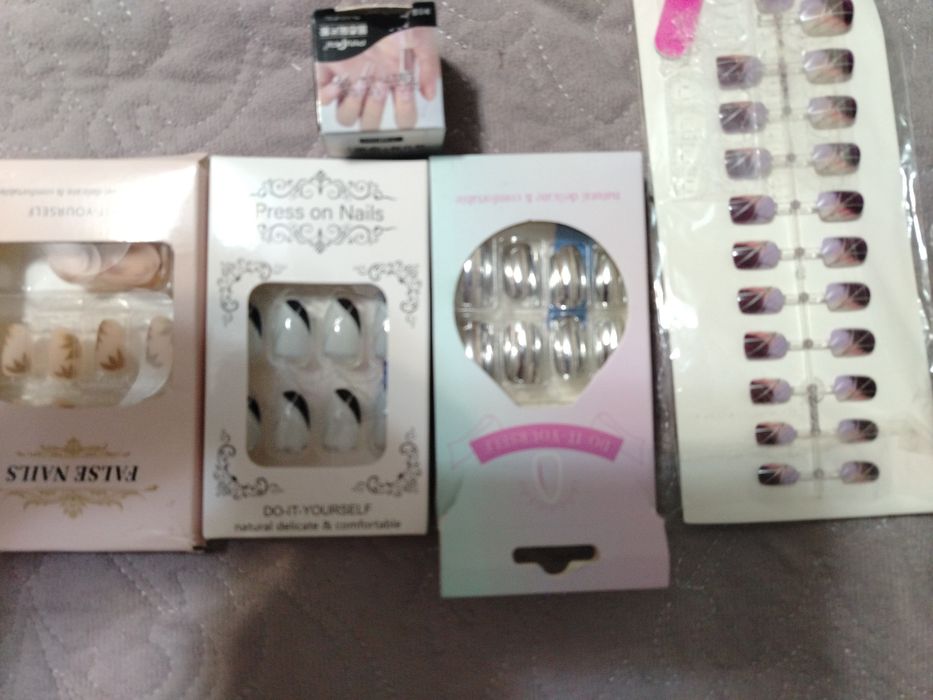 Продам. Ногти 4 упаковки