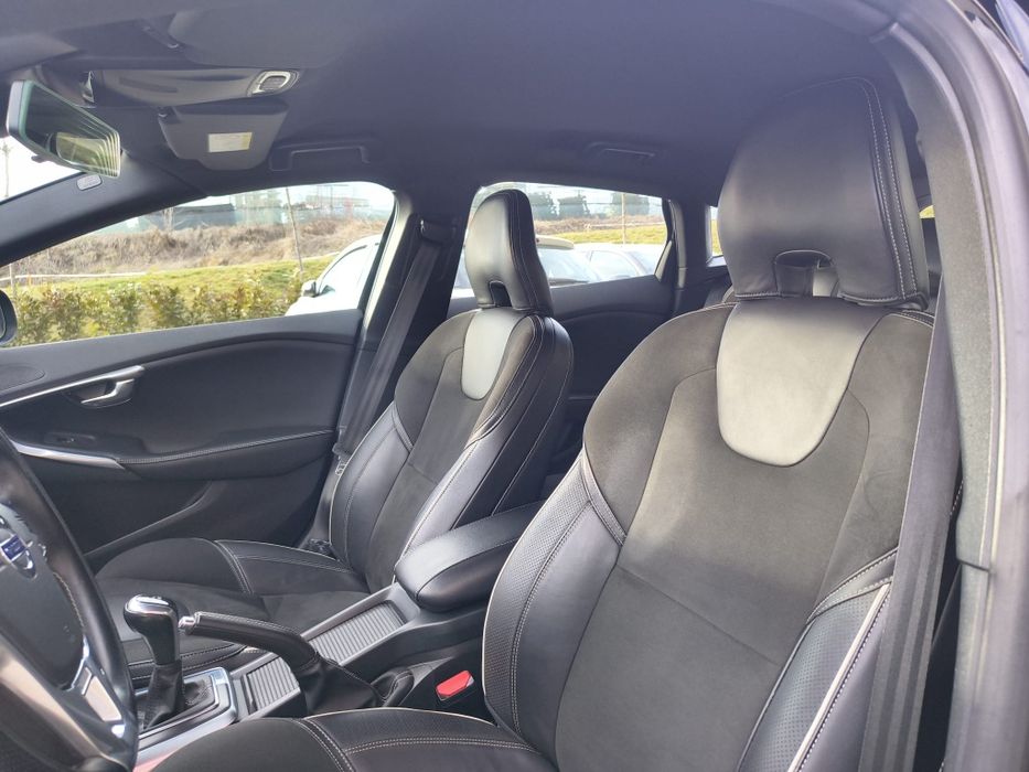 Volvo V40 2.0 R Designe