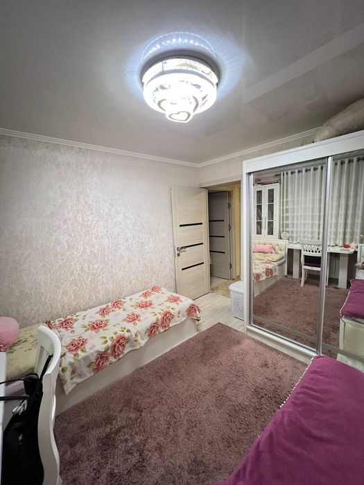 Квартира в центре 4/2/4. 2х6 балкон, срочная продажа