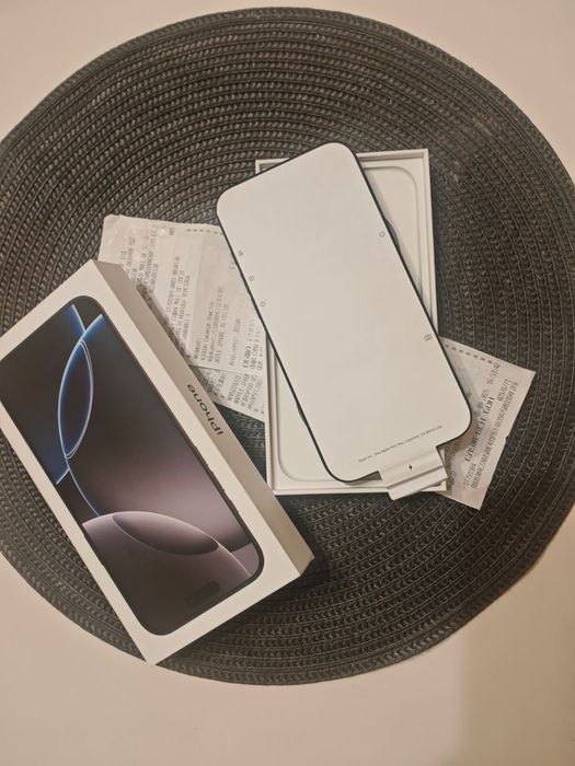 Iphone 16 pro Max black като НОВ