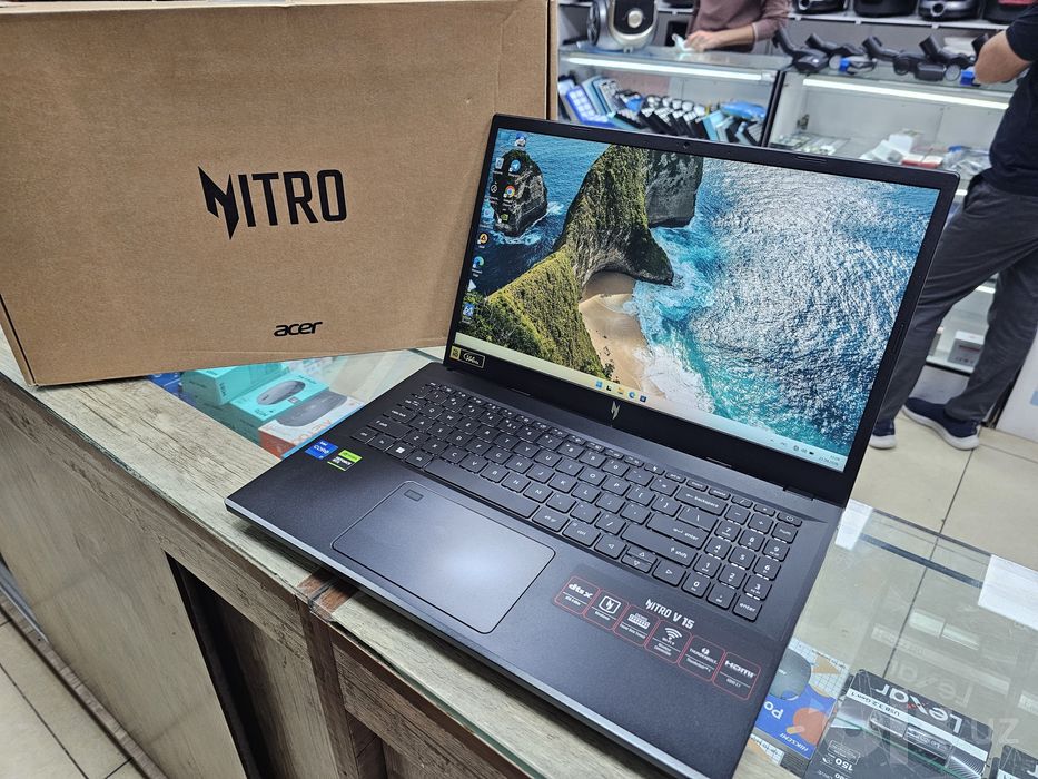 Acer Nitro V15 Core i7-13 + RTX 3050 6GB