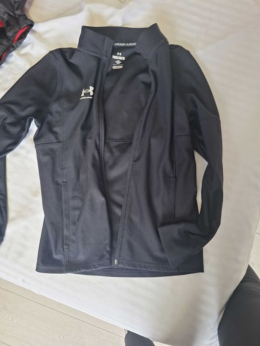 Under Armour М размер 137-147