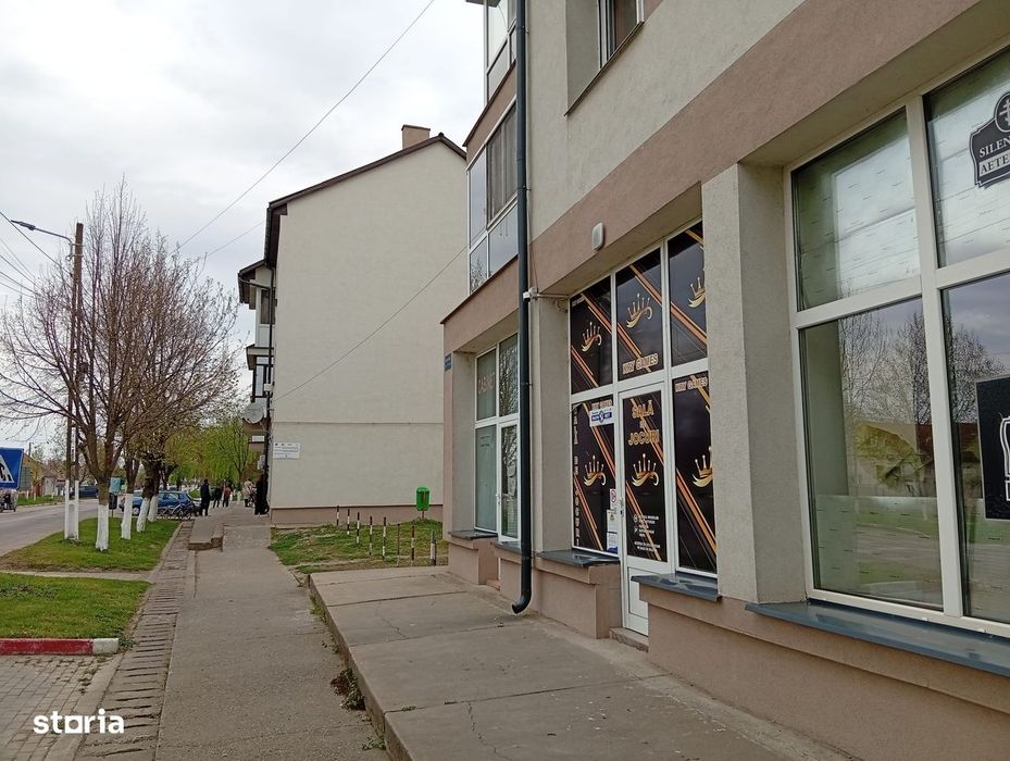 Spatiu comercial de vanzare in orasul Sântana