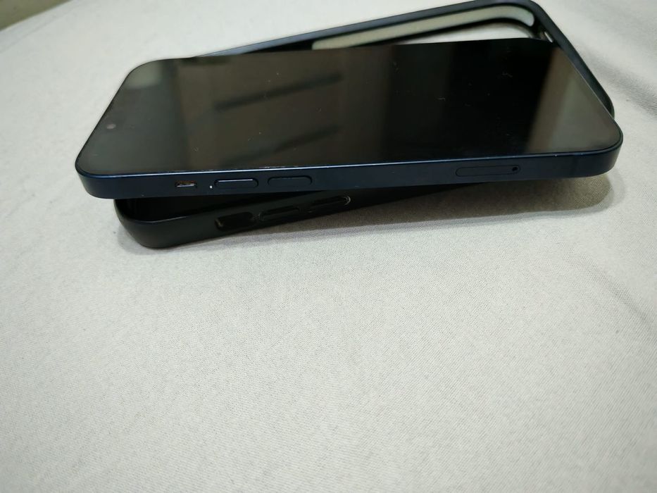 Iphone 13, Baterie 87%