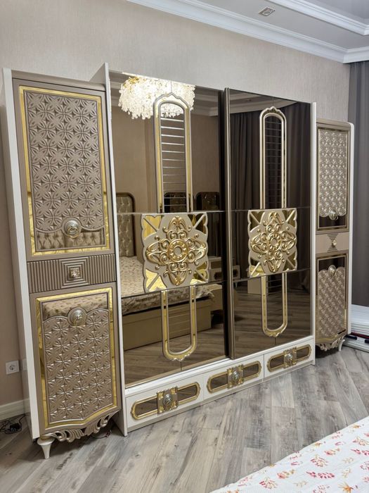 Срочно продам спальный гарнитур
