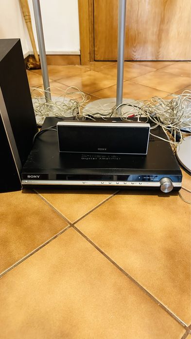 Sistem 5 plus 1 Home Cinema, Sony DAV-DZ630, sateliti, subwoofer