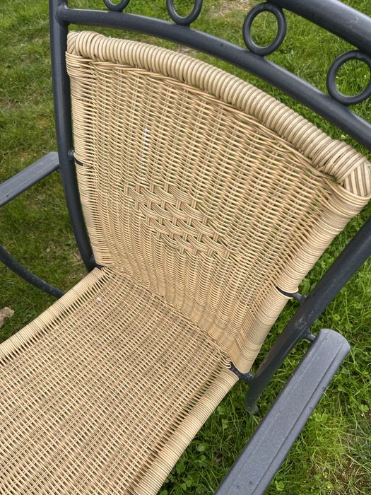 Маса и столчета за градинка