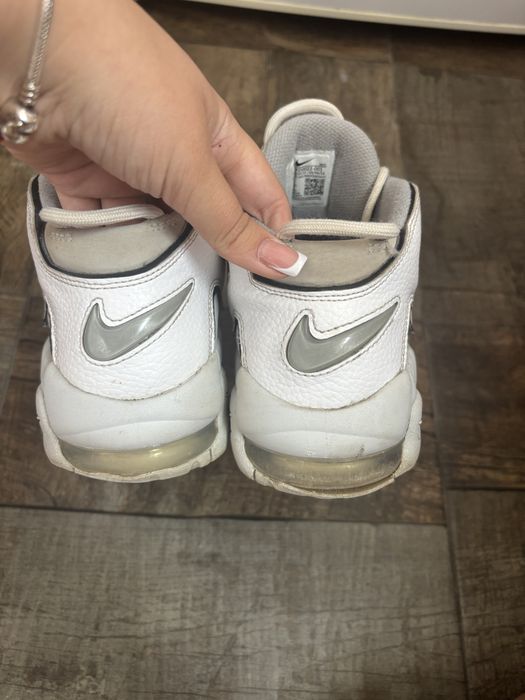 Nike air more uptempo