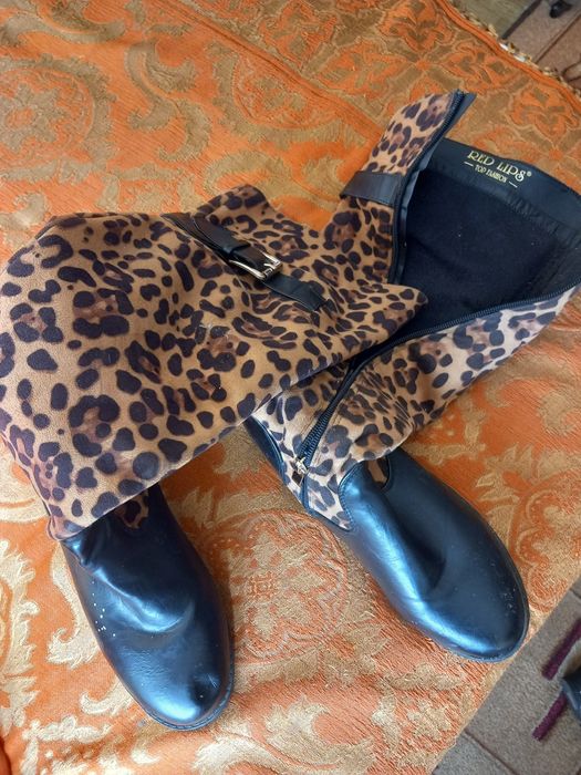 Дамски ботуши високи