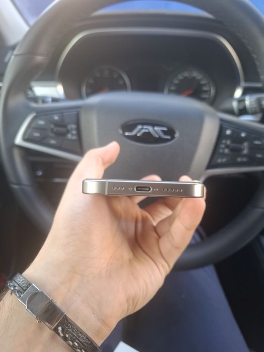 iPhone 15 pro 256