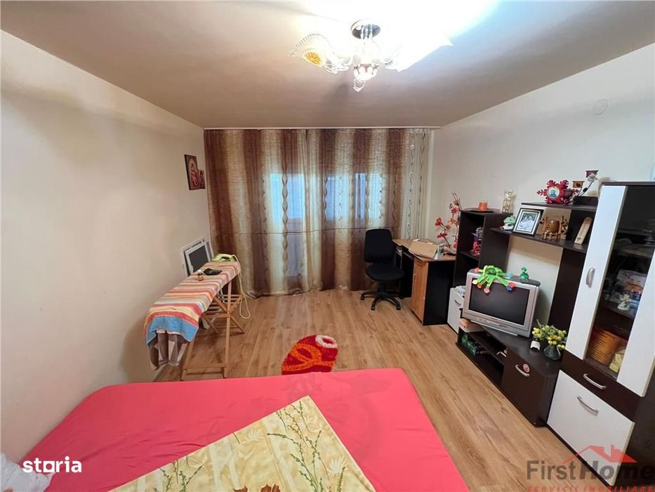 Apartament 2 camere, hol patrat, logie + balcon, zona Razboieni