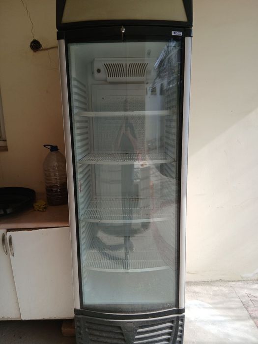 Холодильник UGUR