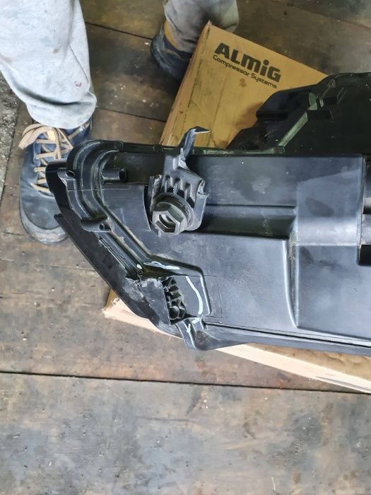 far stanga full led skoda karoq