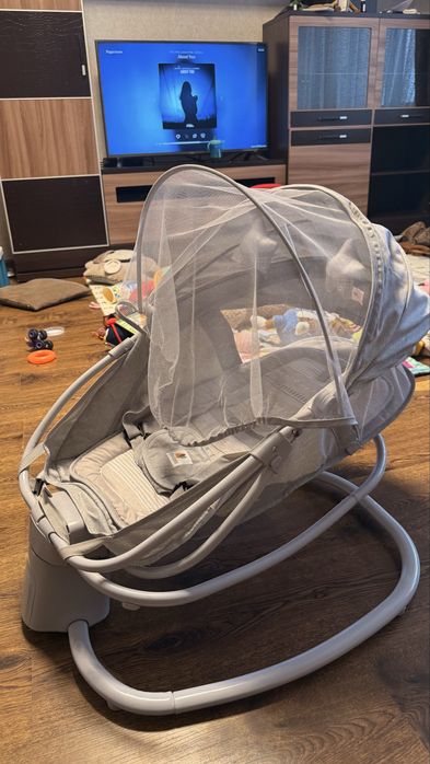 Шезлонг-качеля со столиком