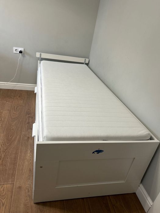 Легло IKEA Brimnes