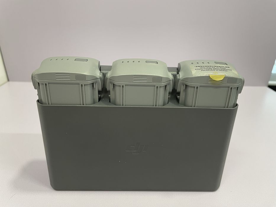 Дрон DJI Air 3 Fly More Combo (RC-2) / #СР72181