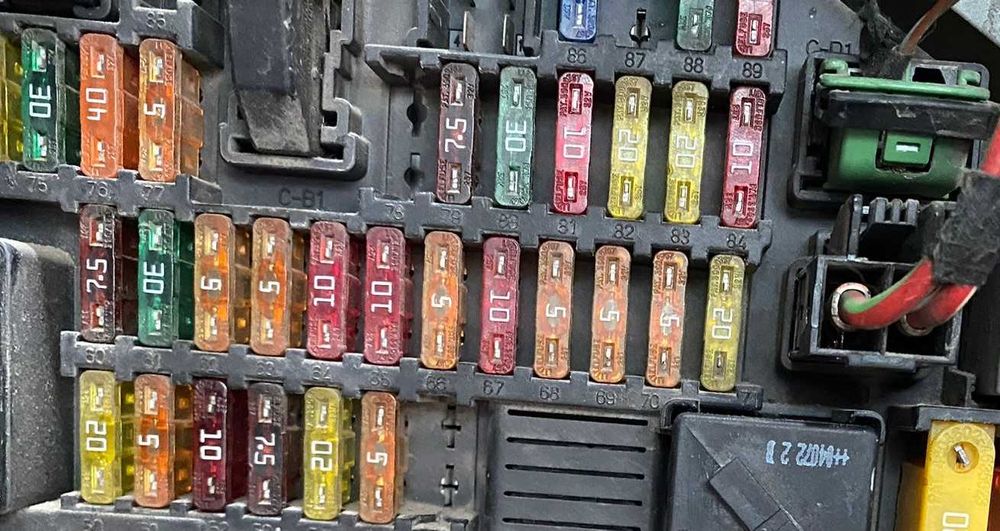 Aeroterma Panou clima Releu rezistenta BMW F10 E83 F30 E70 E90 E60