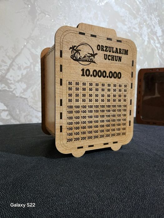 Продаётся копилка 
Прозрач