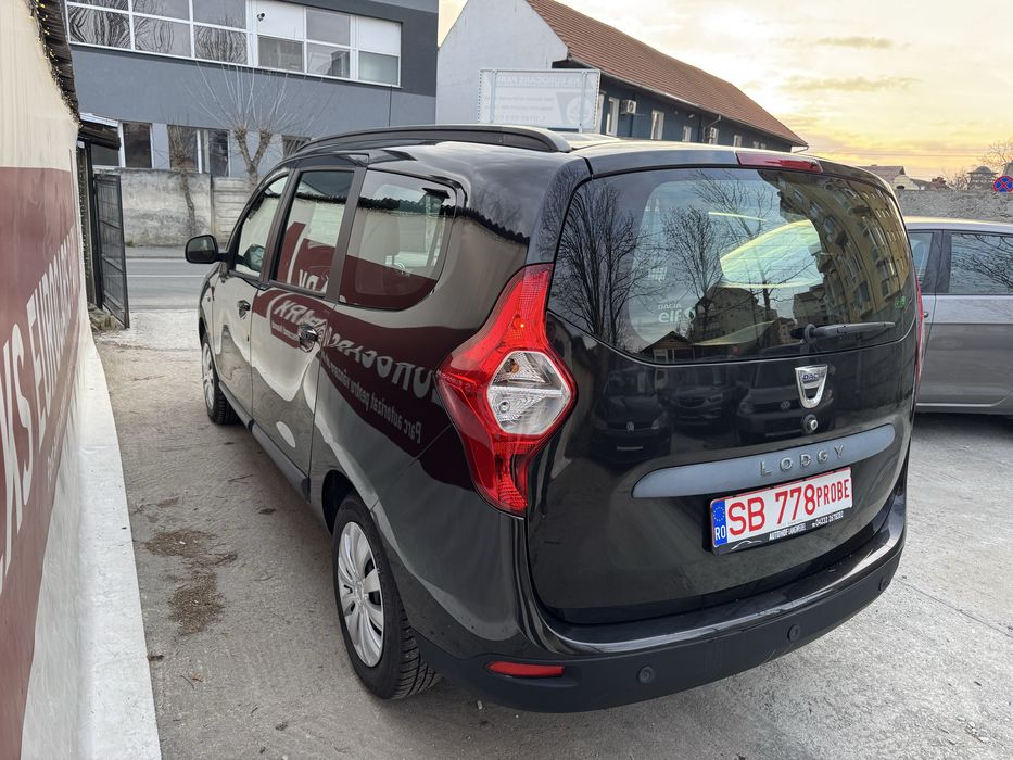 Dacia Lodgy 12/2013, 1.5 dci, Navi, clima, posibilitate rate