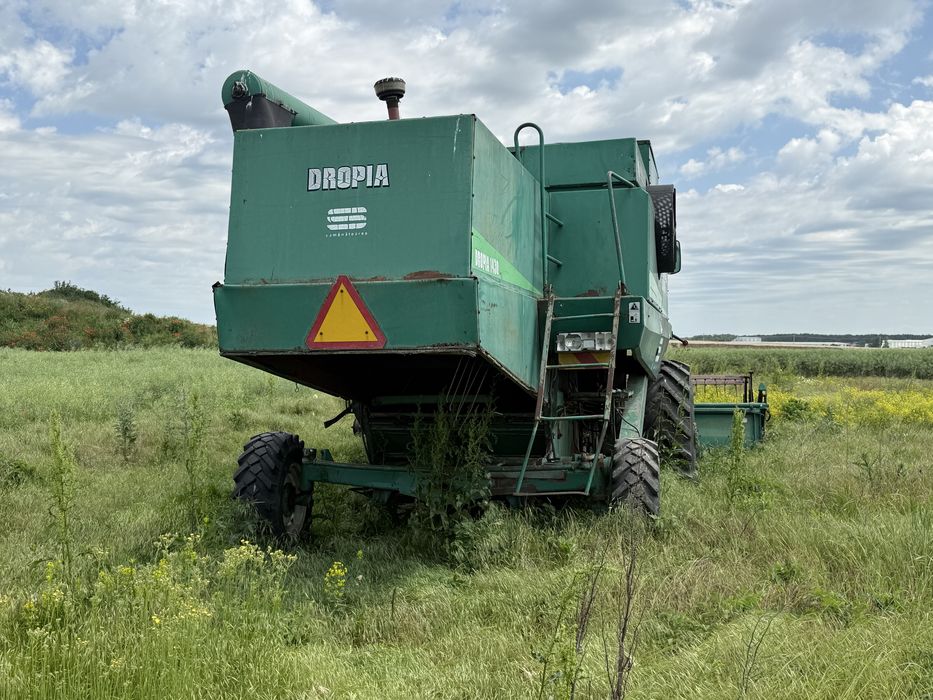 Combină de recoltat cereale COMBINA DROPIA 1430 - MOTOR GRIPAT