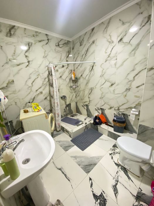 Подселениеге 2қыз қажет