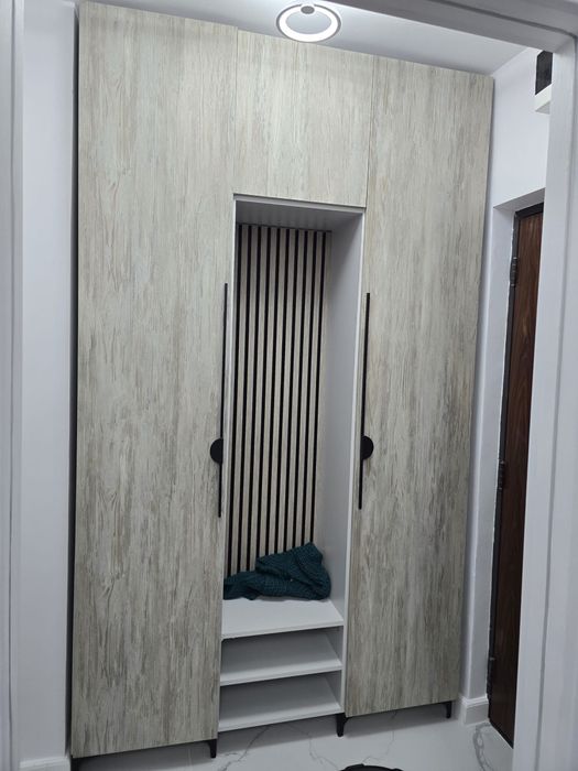 Inchiriez garaoniera