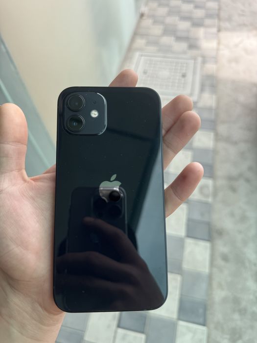 Айфон 12 64тали.